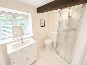 Bedroom 2 En Suite- click for photo gallery
